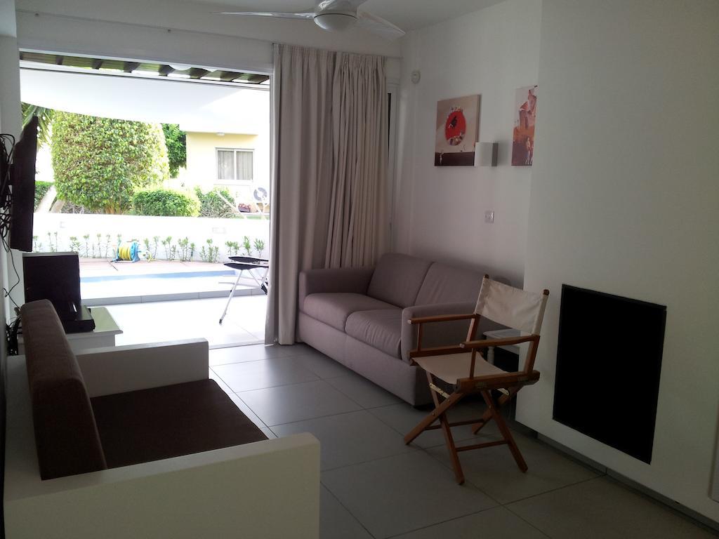 Yialos Holiday Apartments Pervolia Quarto foto